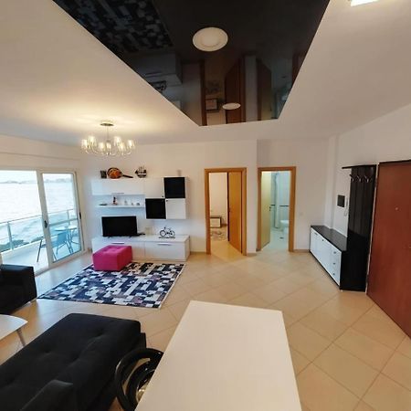 Asta Apartments Free Private Parking Vlorë Eksteriør billede