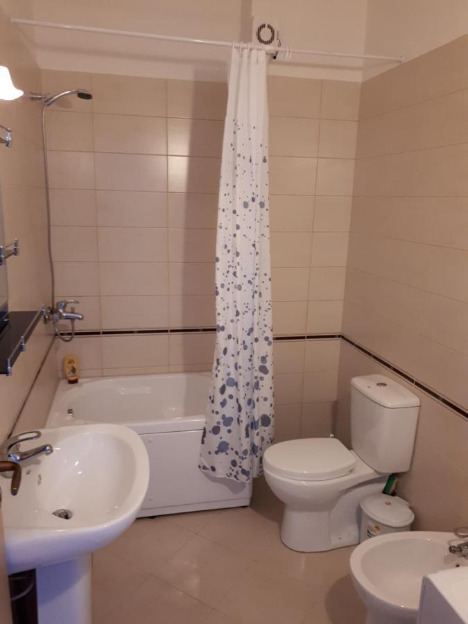 Asta Apartments Free Private Parking Vlorë Eksteriør billede